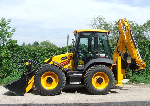 auto10-big.jpg Экскаватор-погрузчик JCB 4CX
