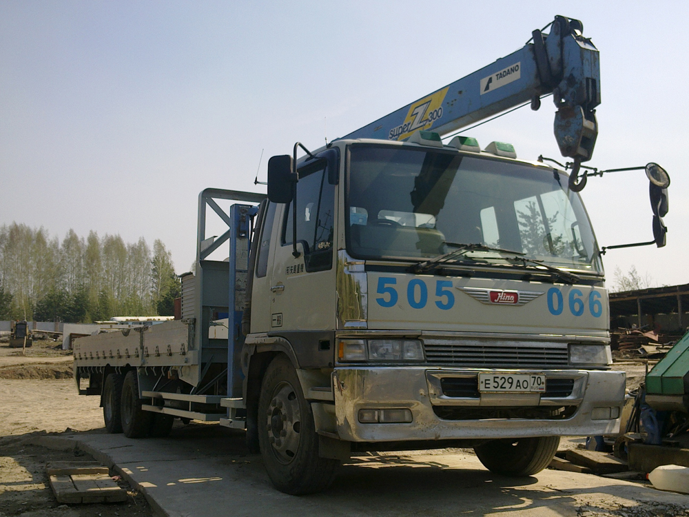 auto031-big.jpg Манипулятор HINO с крановой установкой